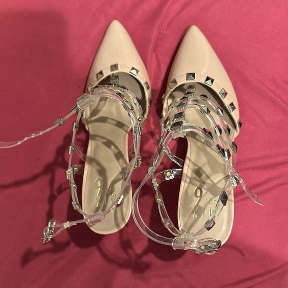 NEW Mix No. 6 High Heels - Picture 2 of 5